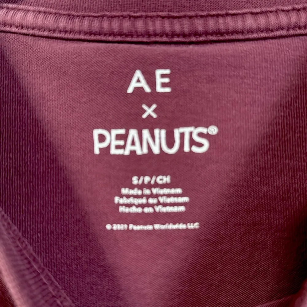 Long Sleeve Snoopy Maroon Crewneck Tee Size S - Image 4