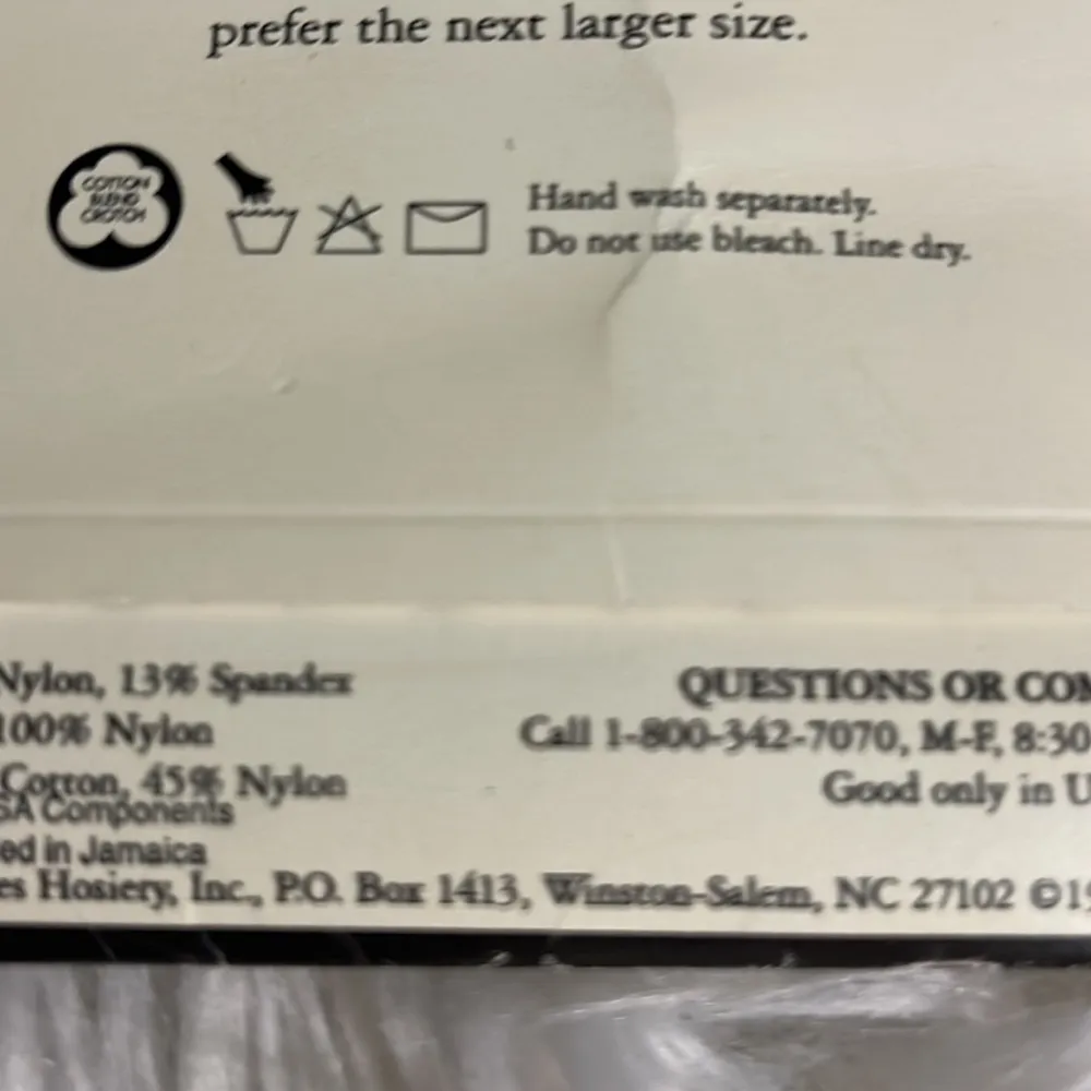 Hanes Vintage Absolutely Ultra Sheer Control Top Glimmer Pantyhose Size B Silver - Image 13