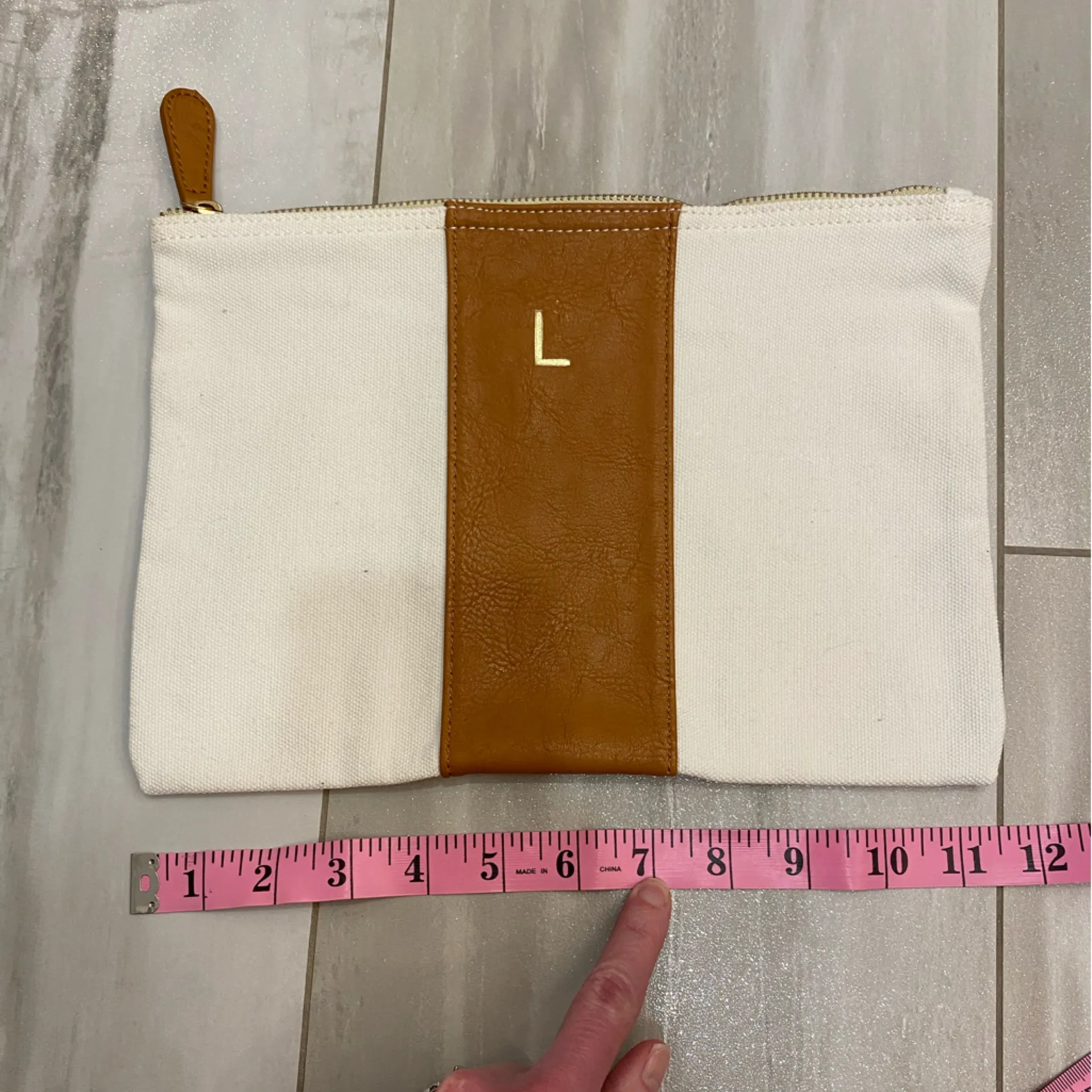Gold L Initial Light Cream Canvas and Vegan Leather Pouch Set with Zip Closure White - Image 3