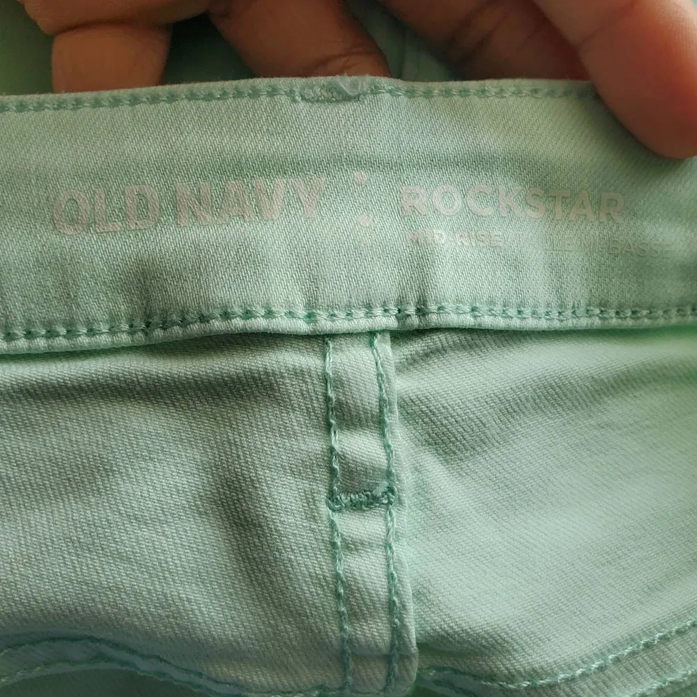 Old Navy Rockstar Green Mid-Rise Ankle Length Pants 12 - Image 5