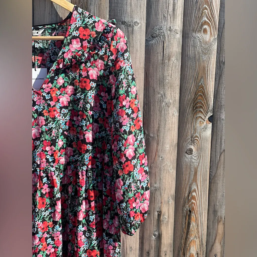 Zara Women’s The ROSSIE  Floral print V-Neck Satin Flowy  Dress NWT - Image 9