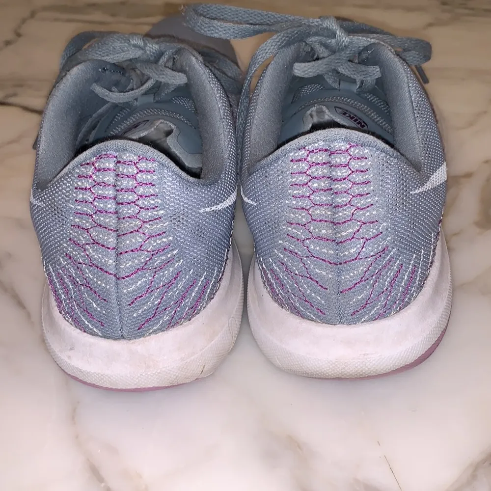 Nike Flex Fury low-top athletic/running shoes - Image 5