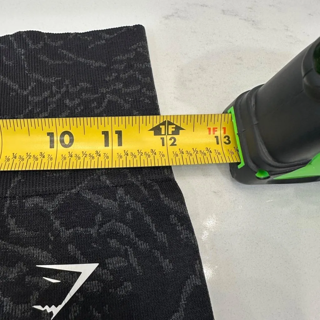 Gymshark Adapt Shorts Womens S Black and Grey Animal Seamless Biker - Image 3