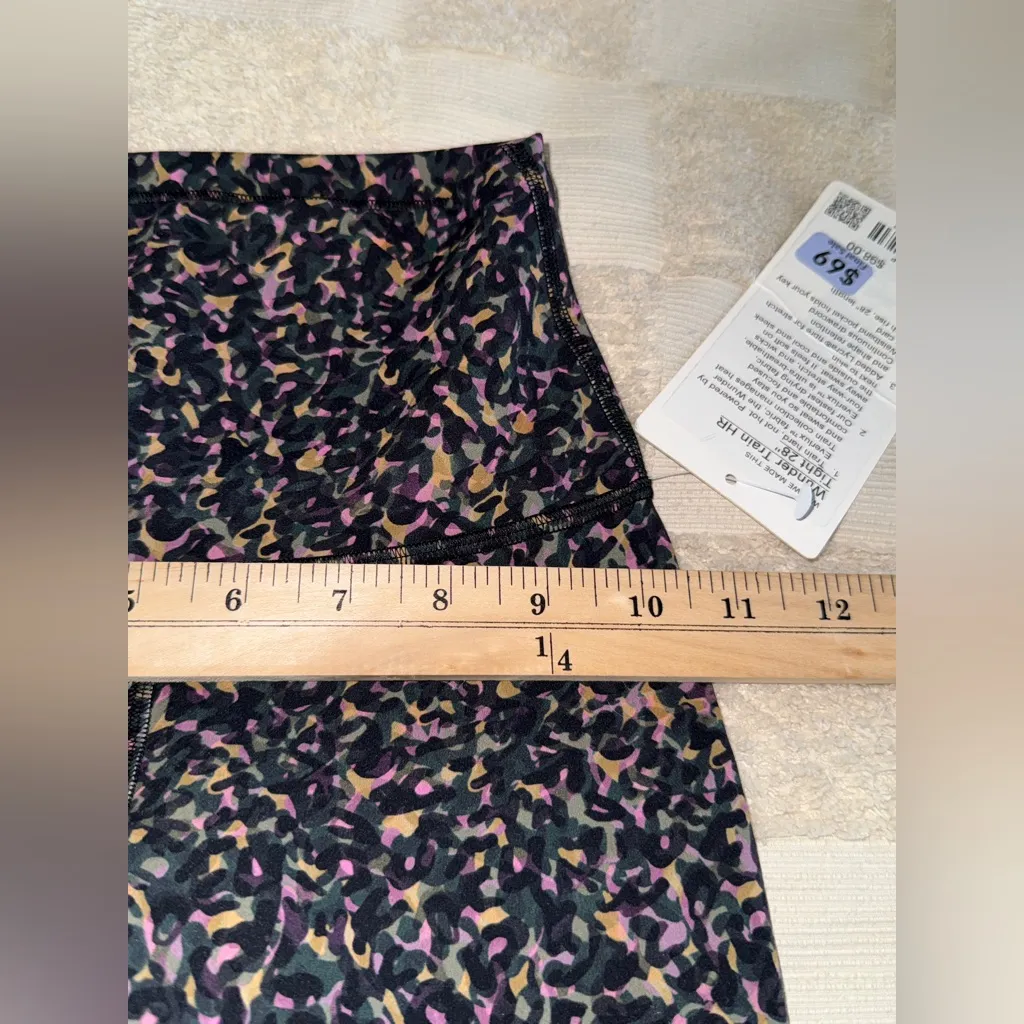 NWT Lululemon Wunder Train HR Tight 28”
Size 0 Purple - Image 3