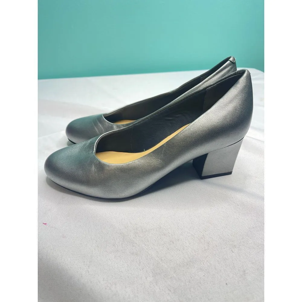 Trotters Sleek Silver size 7WW Pumps bin 1‎ - Image 4