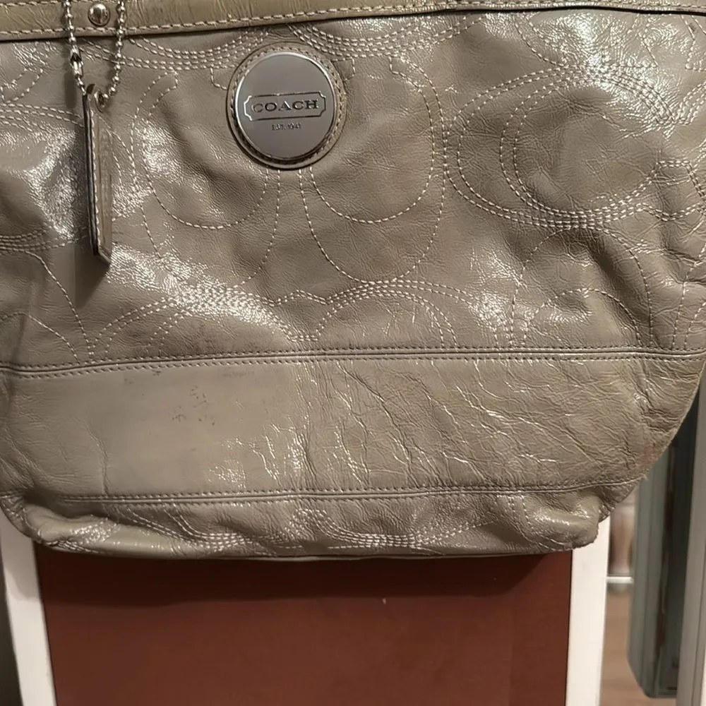 Coach Taupe Patent Leather Purse - Image 4