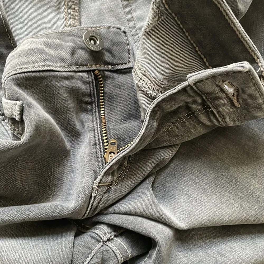 Grey Jessica Simpson Ripped Kiss Me Super Skinny Jeans - Image 5