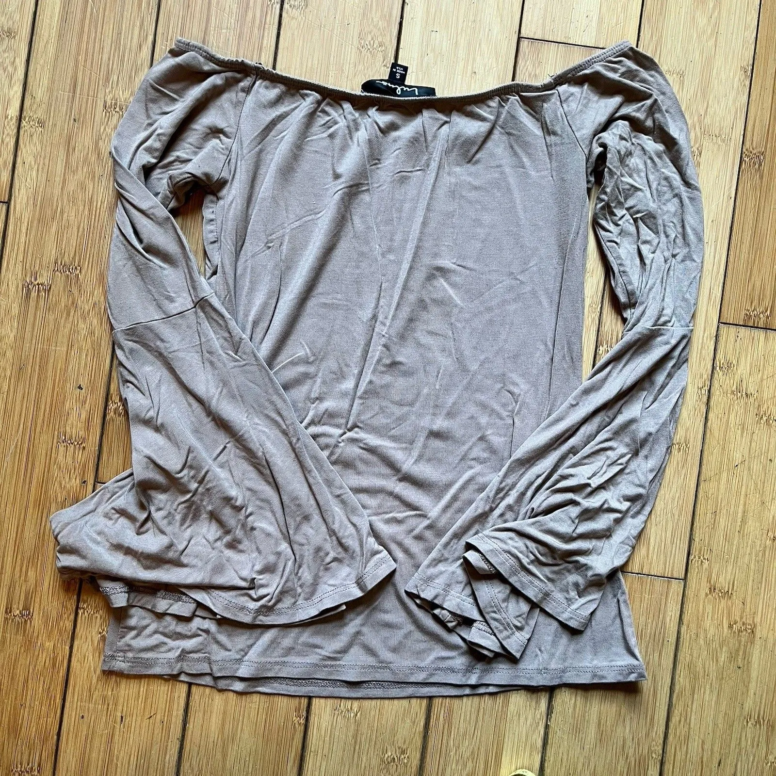 Lulus Modern Top Size Small Women’s Beige EUC - Image 6