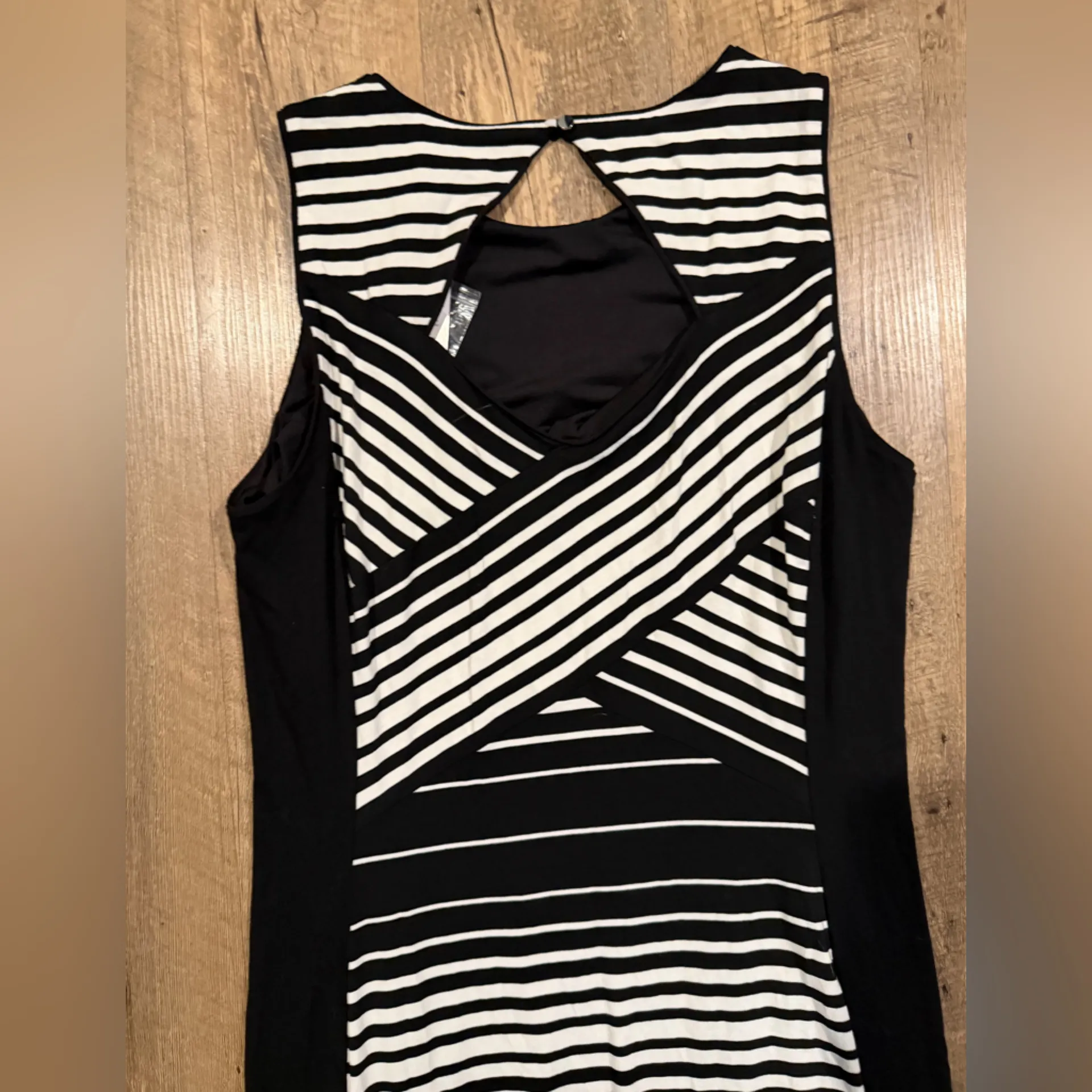 NWT White House Black Market Maxi Black and White Striped Dress Large - Image 6