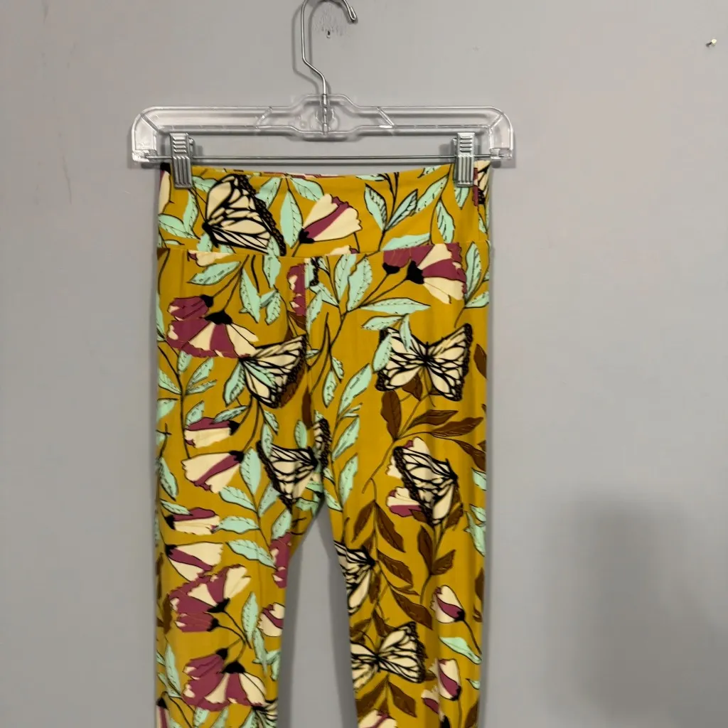 Lularoe Yellow Butterfly Floral Leggings Women's One Size Fits Sizes 2 - 10  - Image 3