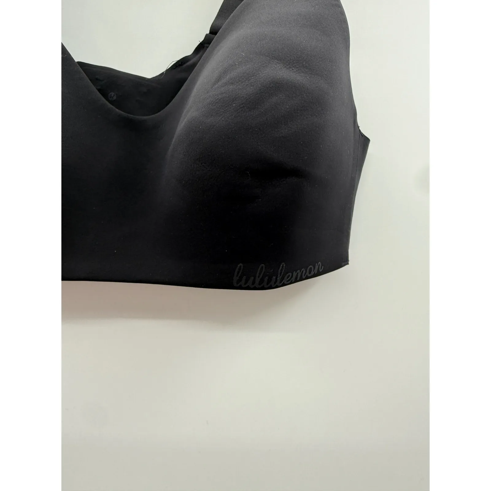 Lululemon Like Nothing Bra Size 34B Black Wireless Supportive Stretch Activewear - Image 3