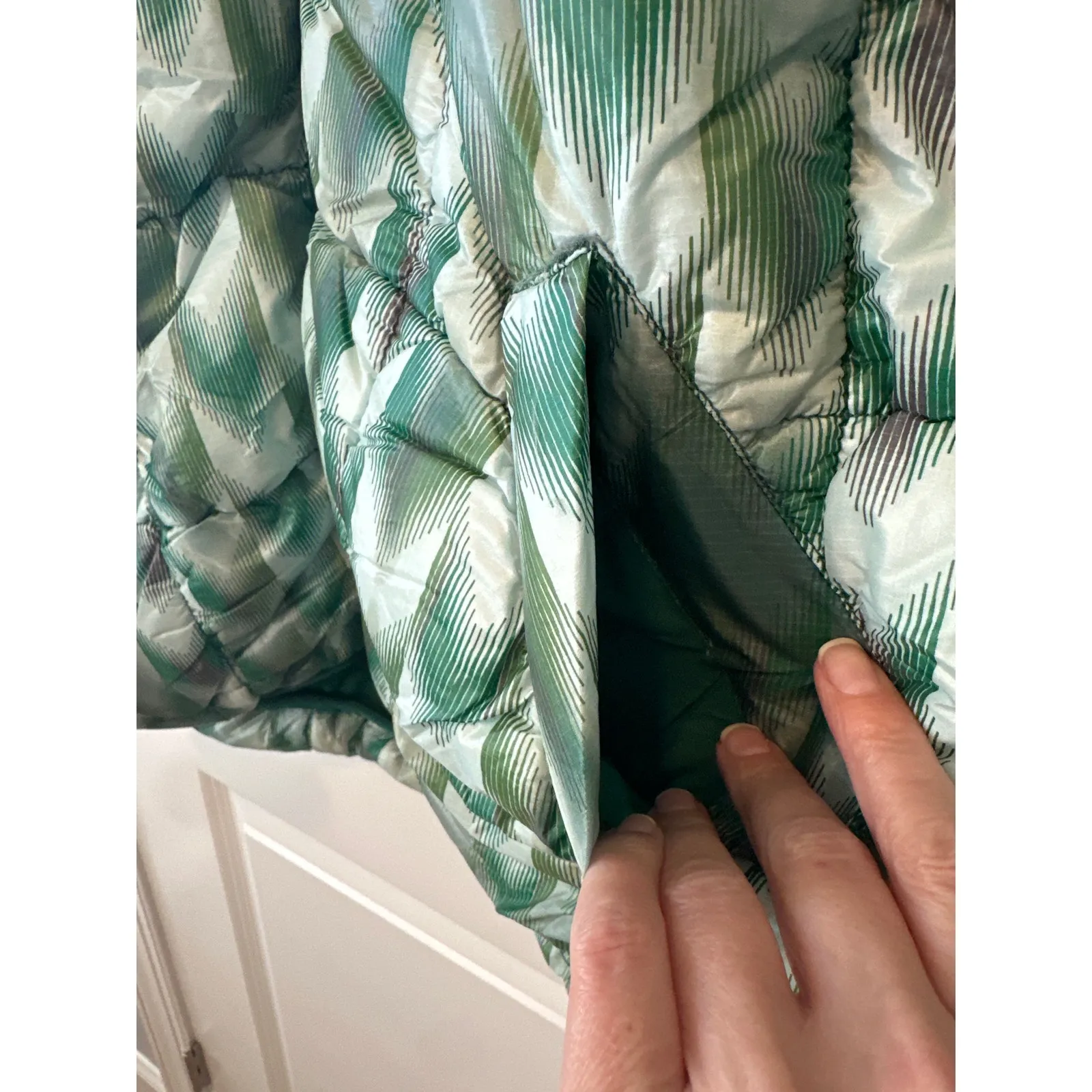 Free People Pippa Packable Puffer Jacket Green NWT Size Medium - Image 9