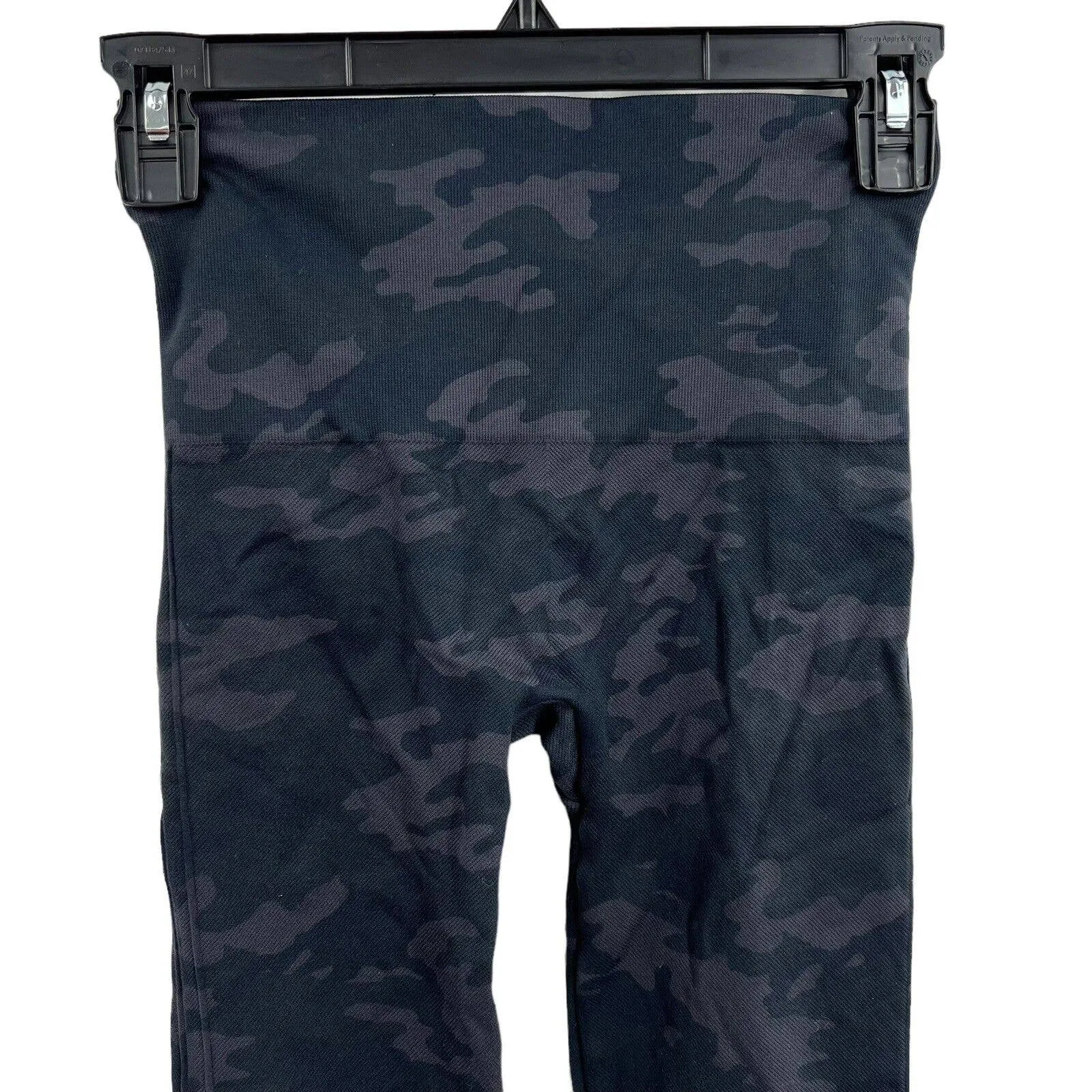 Spanx EcoCare Camo Seamless Legging Size‎ Small - Image 4