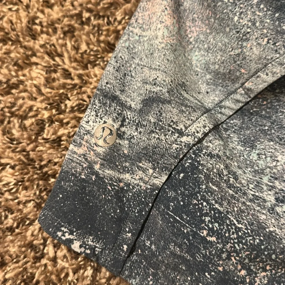 Lululemon Run Time Shorts 2 Size 14 - Image 3