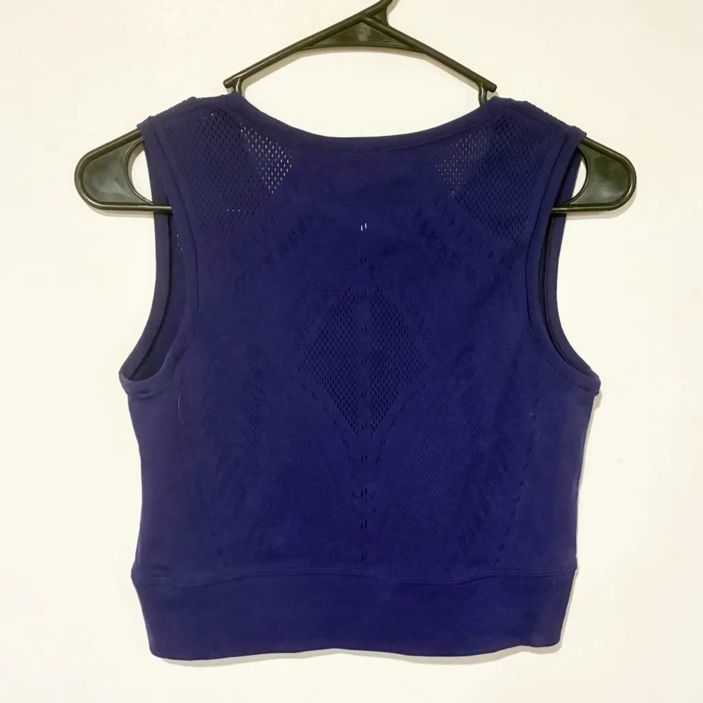 Athleta Ujjayi Crop Tank Purple Seamless Stretchy Size Large/XL - Image 5