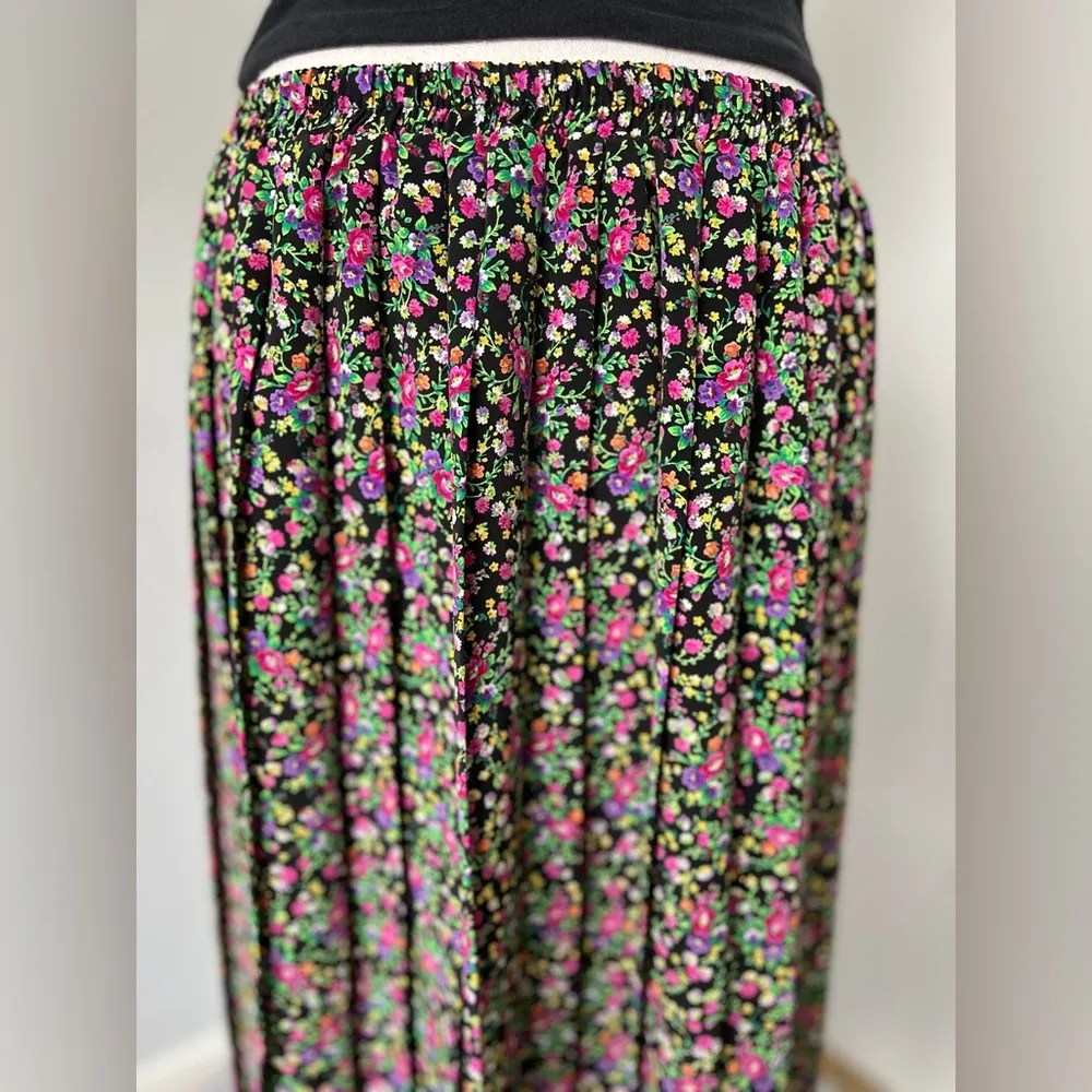 Leslie Fay 90s Black Floral Pleated Midi Skirt - Size S - Image 2