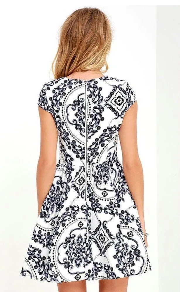 Lulus Royal Luxe Ivory Print Dress size small - Image 3