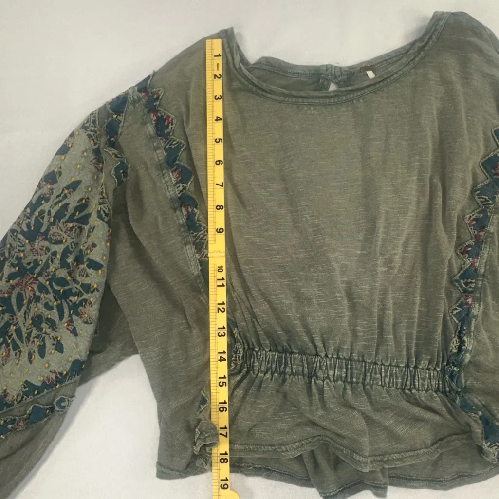 Free People XS Embroidered Patch Oversized Cropped Long Sleeves Throwback Boho - Image 12
