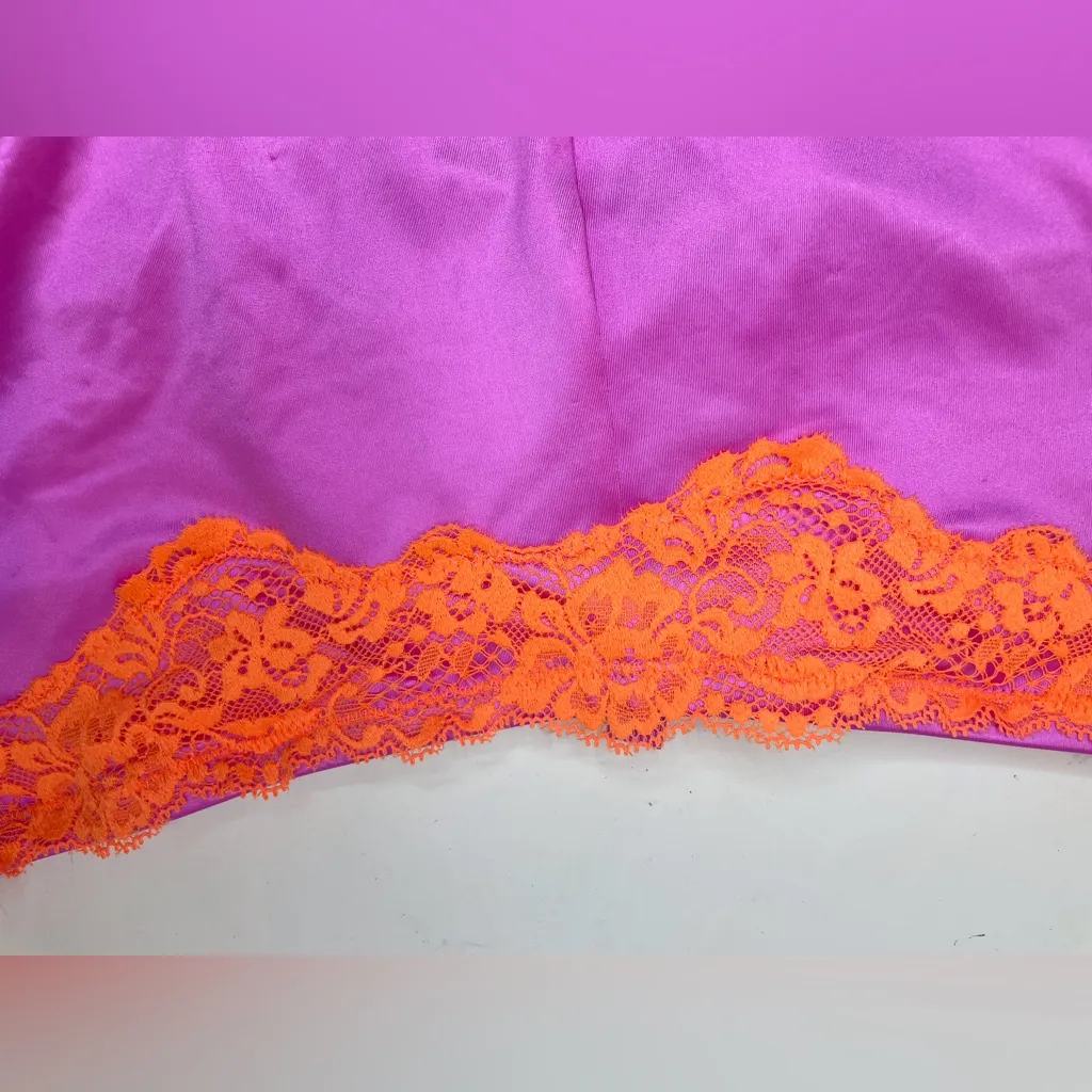 SKIMS NWT Women’s‎ Lace Swim Boyshort in Neon Orchid Size M - Image 7