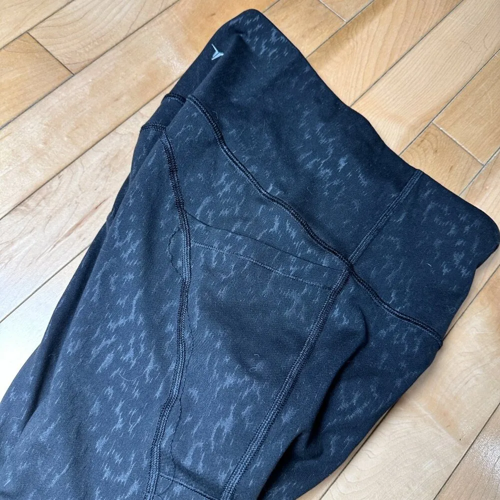 OLD NAVY ELEVATE Fleck Animal Print Go-Dry Black Leggings w pockets size XS - Image 7