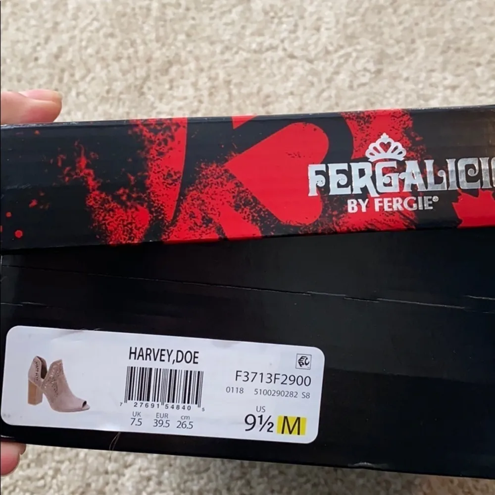 Fergalicious open toe bootie taupe size 9.5 - Image 7