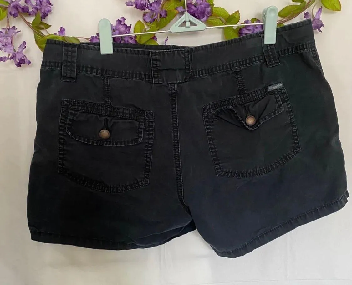 Union Bay Womans cargo navy blue shorts  - Image 2