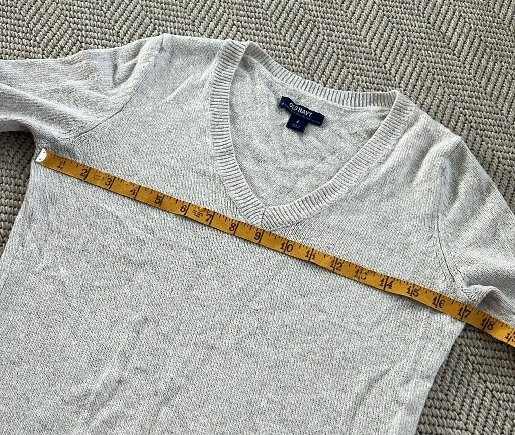 Old Navy V-Neck Sweater - Image 4