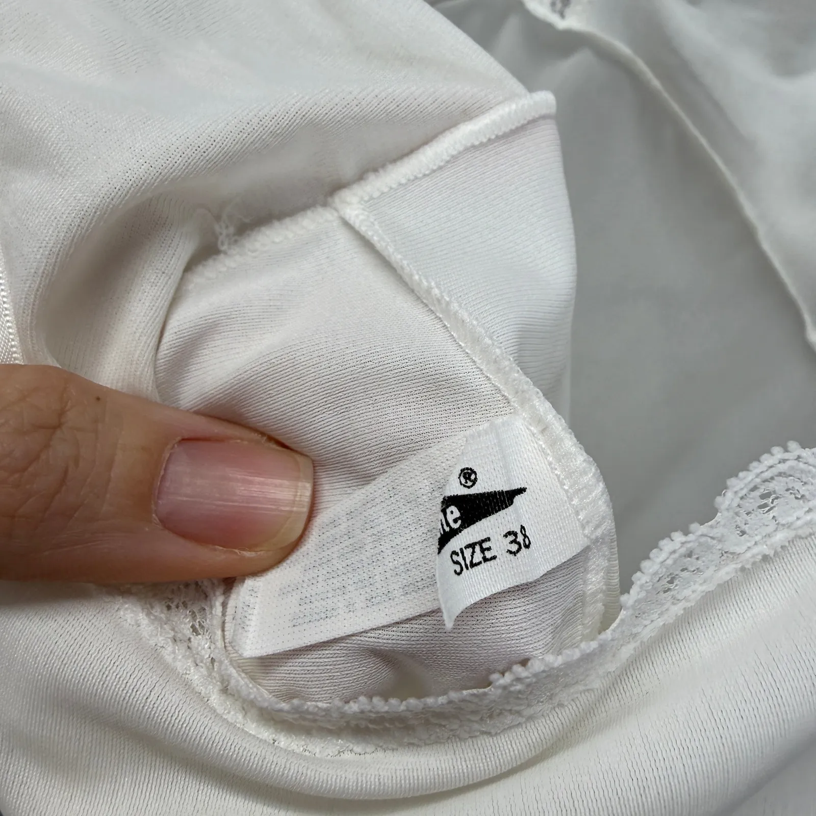 Vintage Shadowline White Full Slip Size 38 M Lace Detail Nylon Stretch Dress Size M - Image 5