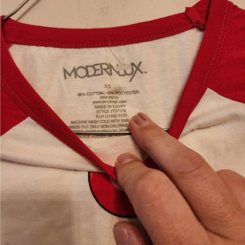 Modern Lux red and white 3 ball long sleeve cropped shirt size womens xs - Image 3