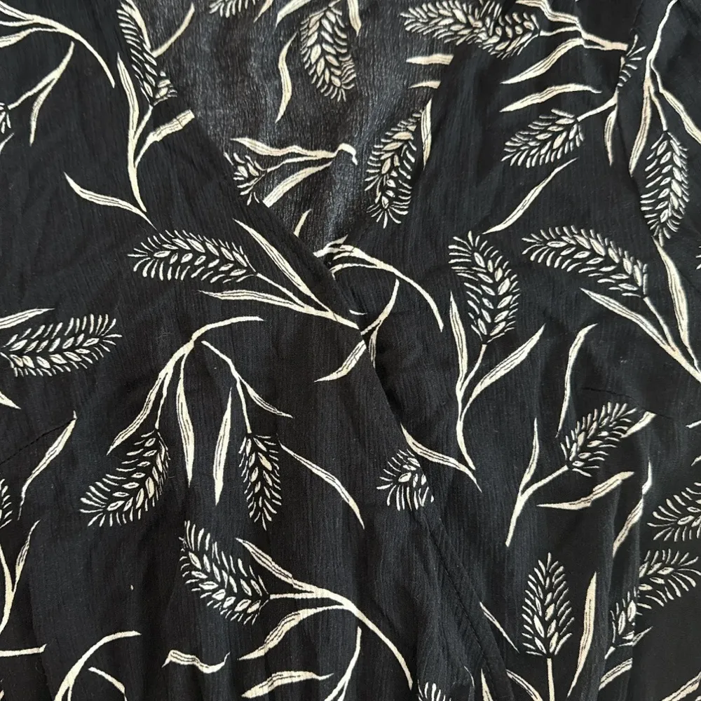 COTTON:ON women Black and White Leaf Print One Piece - Image 3