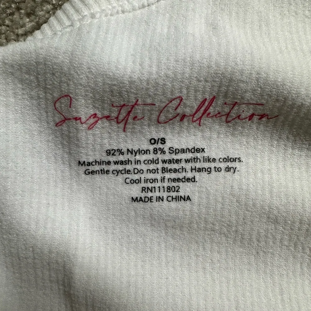 Suzette Collection White One Shoulder Tank Top - Image 4