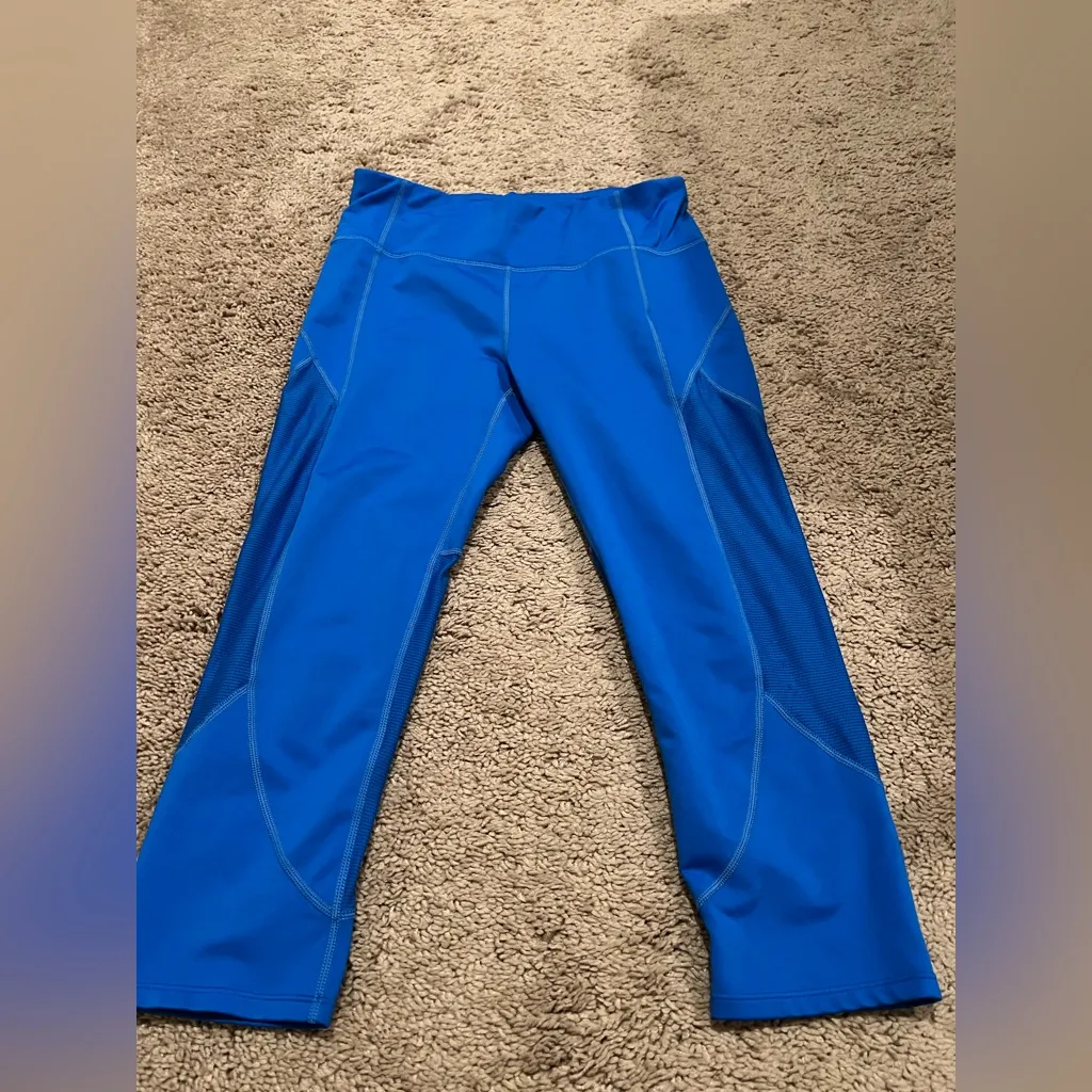 Athleta Blue Cropped Leggings Size Medium – Pre-Owned, Good Condition - Image 4