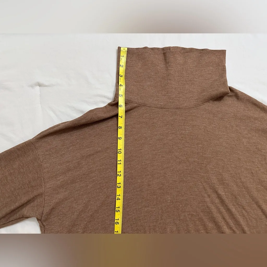 American Eagle Waffle Knit Crop Turtleneck - Brown - S - Image 10