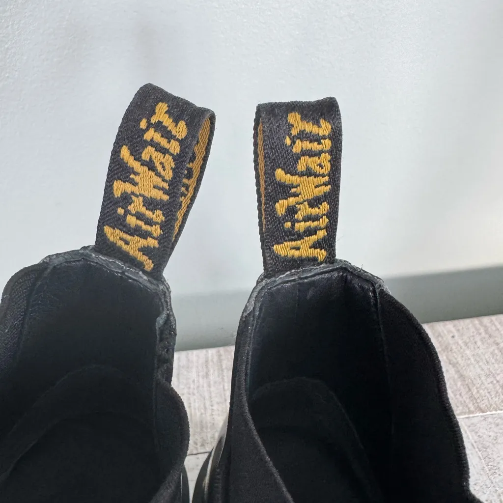 Dr. Martens  Bianca Chelsea boots  silver leather sz 7 - Image 9