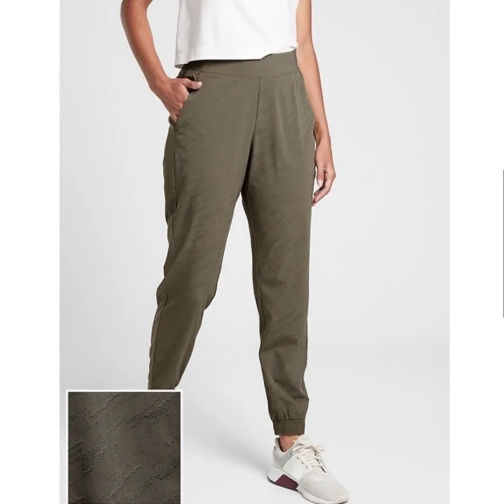 RARE Athleta Textured Brooklyn Jogger Mountain Olive Size 6 - Image 3