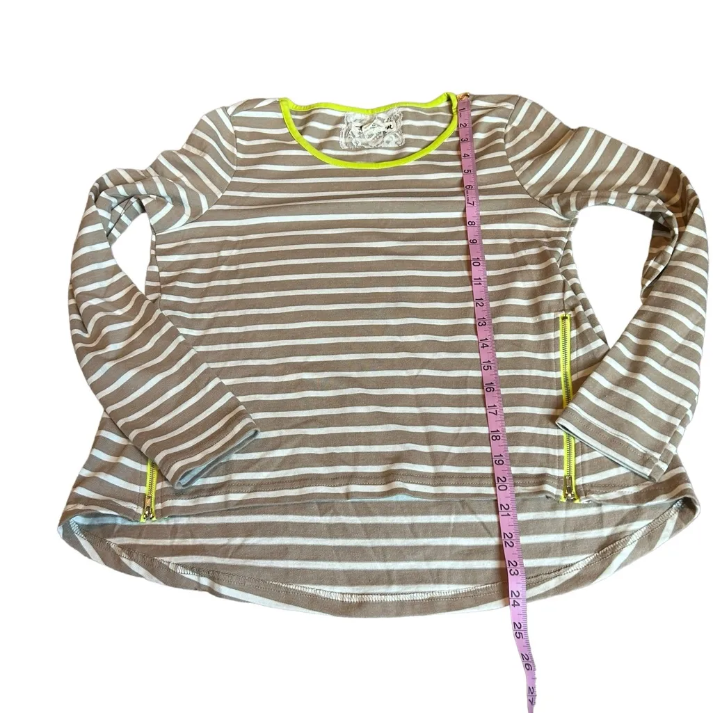 3/$15 LILI’S CLOSET striped top - Image 4