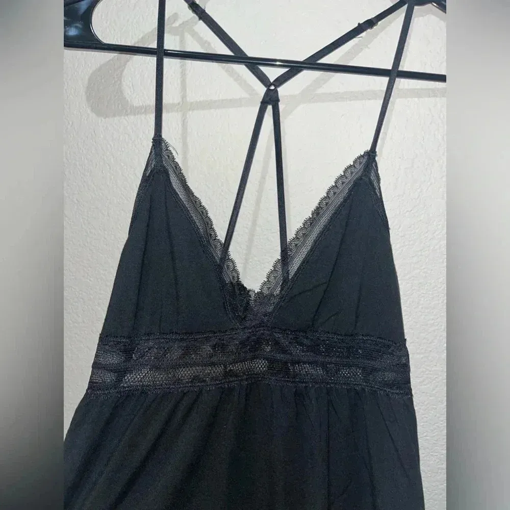 Victorias Secret Sleepwear Tanktop Black Lace - Image 3