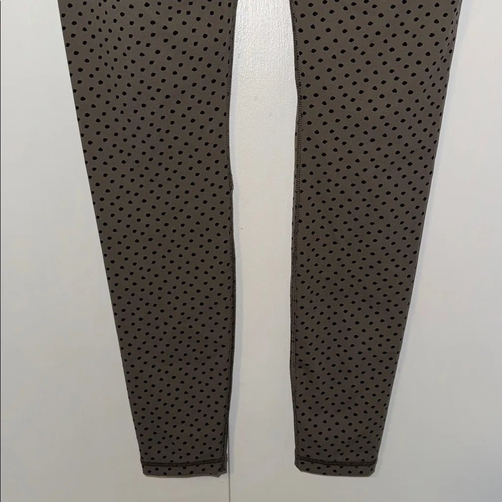 Everlane The Perform Leggings Dark Taupe Polka Dot High Rise Women’s Small S - Image 8