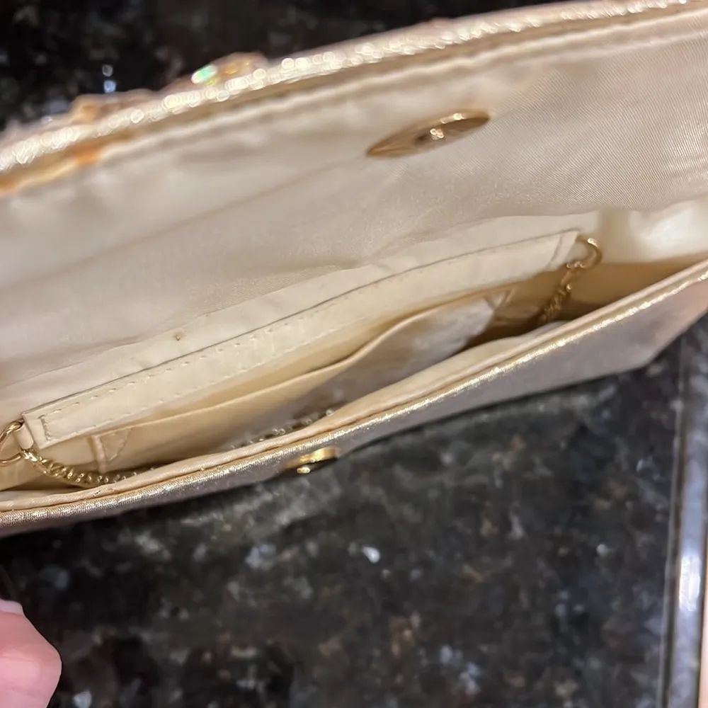 Gold clutch bag - Image 4