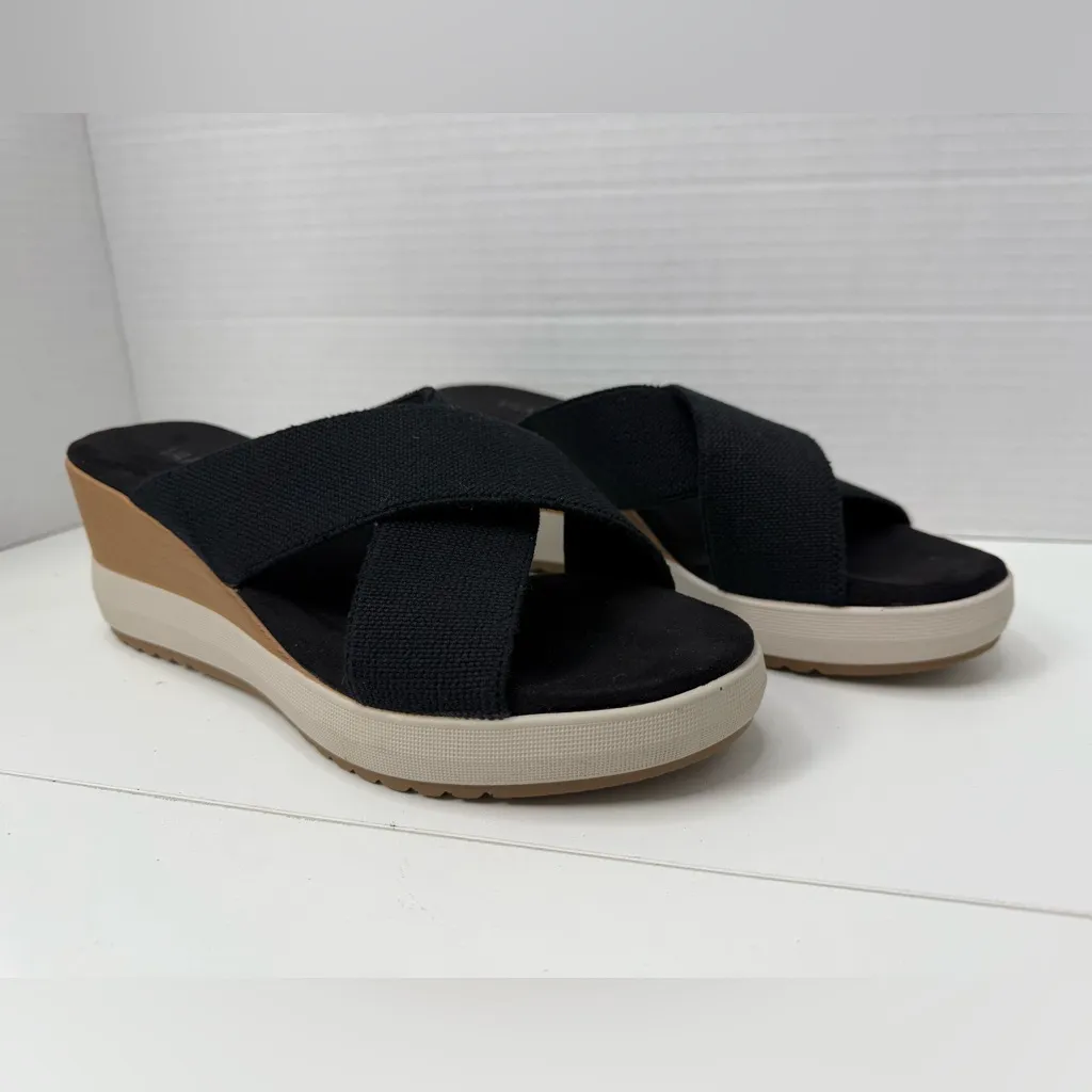 Vaneli Black and Tan Wedge Sandals size 7 - Image 7