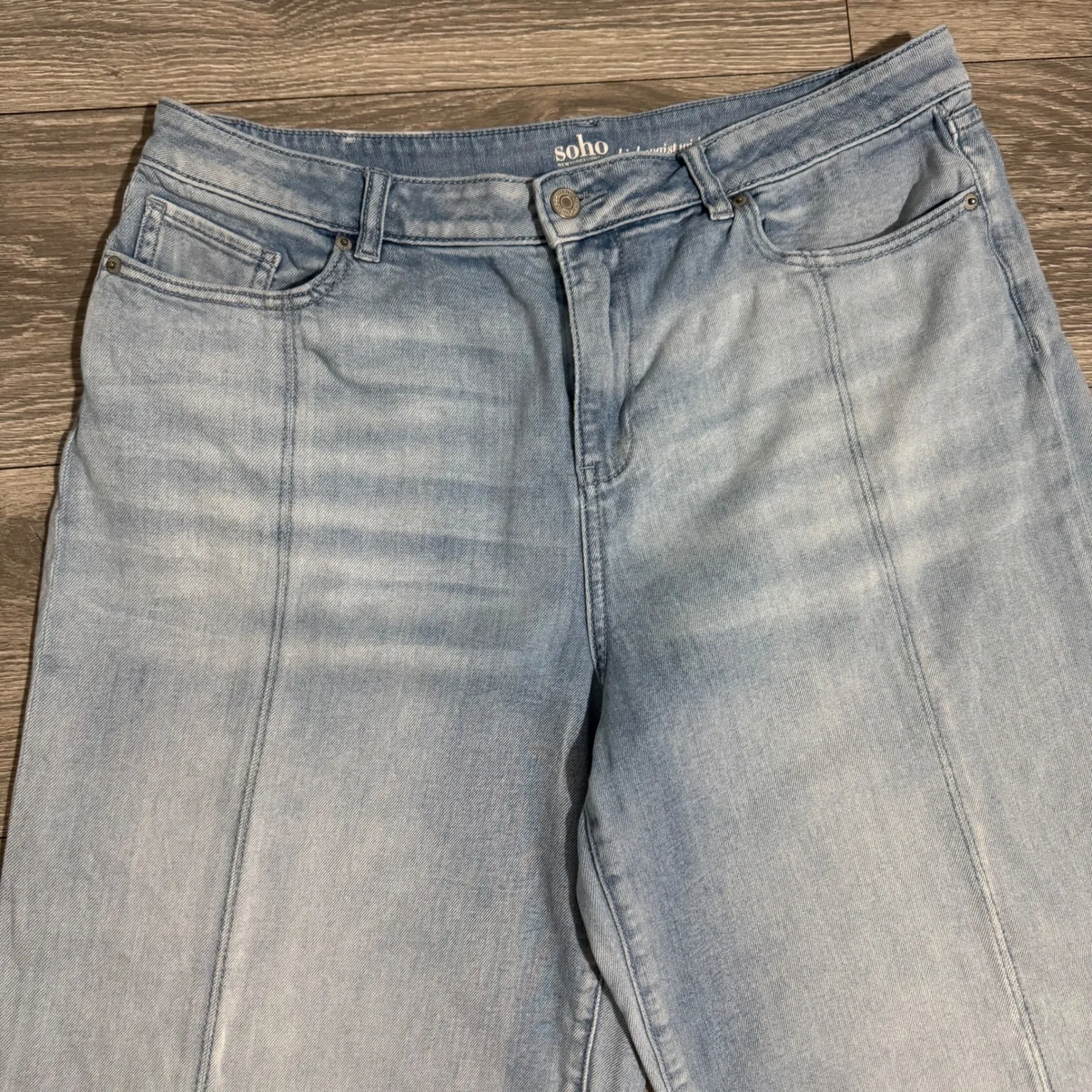 Soho High Waist Wide Leg Crop Jeans Light Wash Frayed Hem Women's Size 16 - Image 4