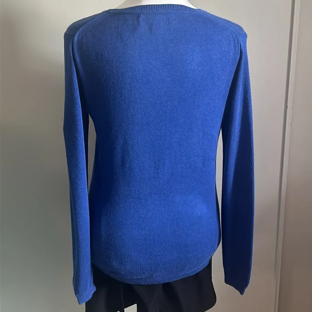 Banana Republic Lightweight Pointelle Crewneck Blue Brushed Cotton Blend Sweater - Image 4