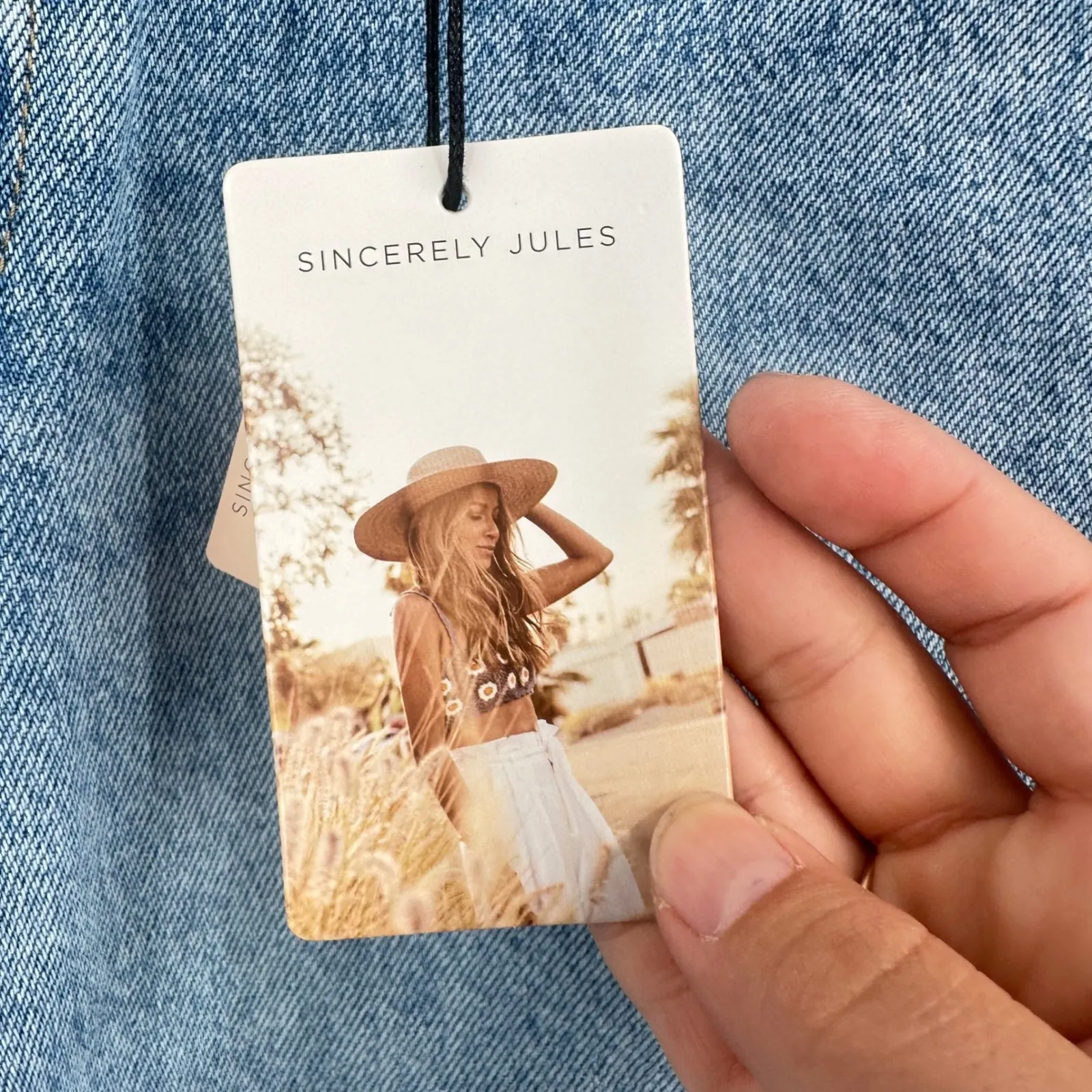 NWT Sincerely Jules‎ Barrel Bermuda Denim Shorts Size 11/30 Blue Wash Cotton - Image 4