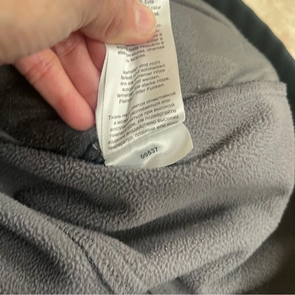 Columbia Jacket Women small soft shell
Polyester Black Full Zip
See all
Approx m - Image 6