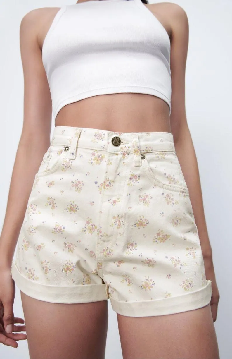 Printed Mom Fit Roller Shorts NWT - Image 2