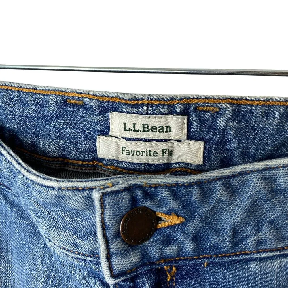 L.L. Bean Favorite Fit Medium Rinse Straight Leg Jeans Women's Size 20 - Image 5