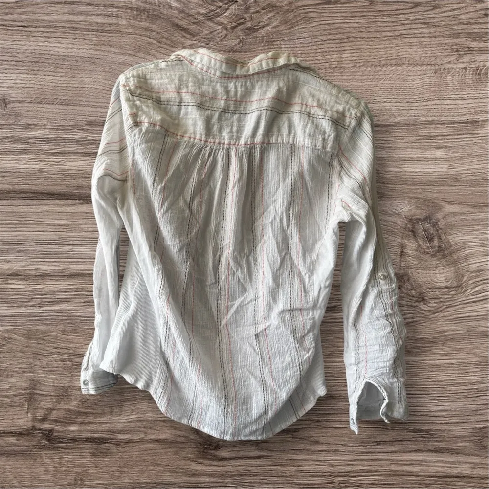 Eden & Olivia White Relaxed Button Down Shirt 3/4 Sleeve - Image 4