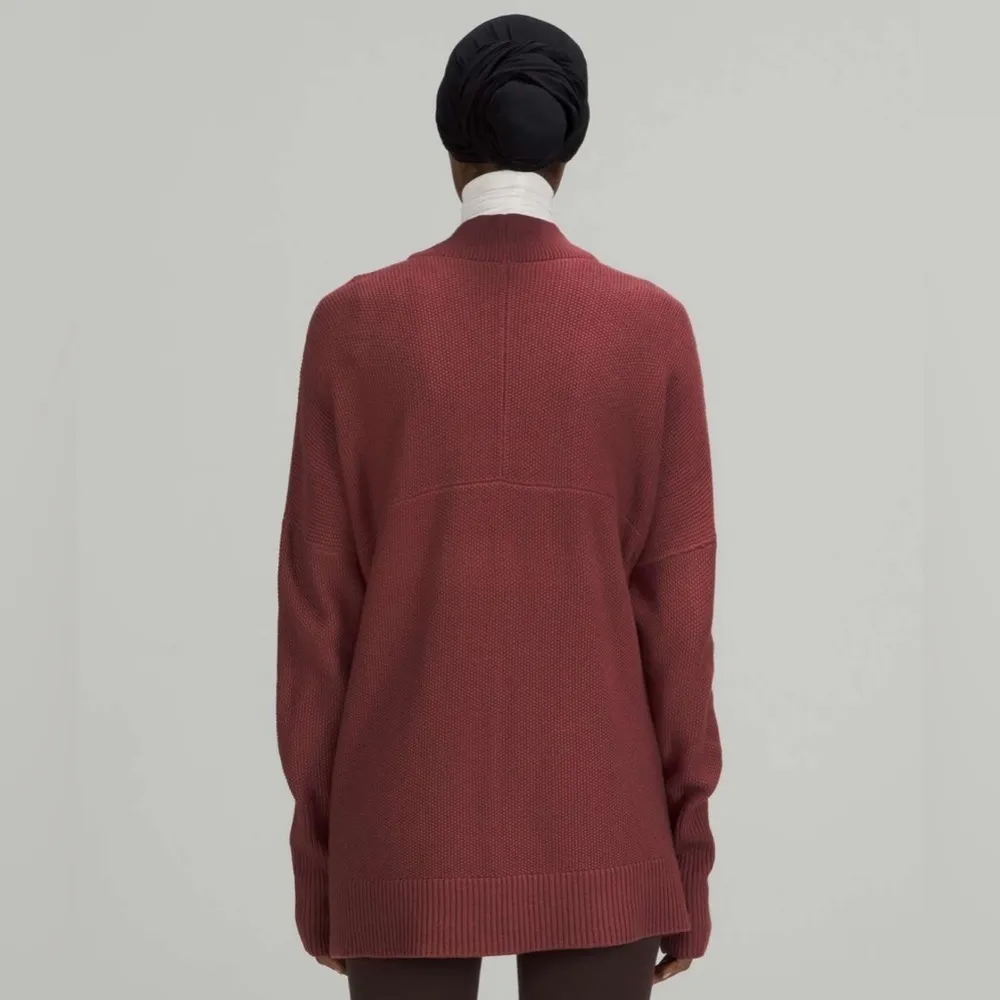 Lululemon Cashlu Drop-Shoulder Knit Wrap
Smoky Red Cashmere - Image 4