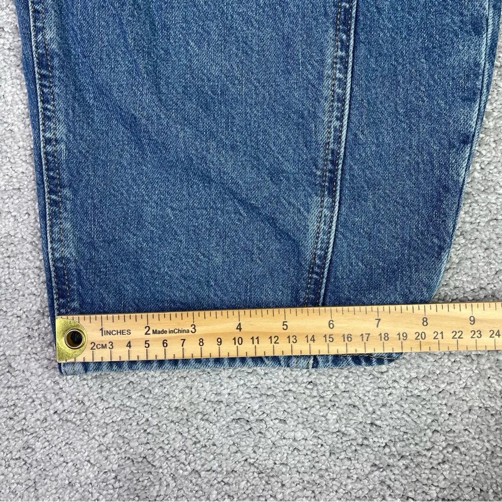 We The Free Crvy Venus Jeans Women’s 26 Short Blue Barrel Mid-Rise Button Fly - Image 13