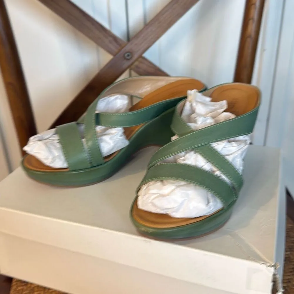 Sundance NWB charisma slide sandals size 37 - Image 9